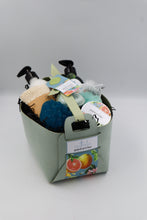 Load image into Gallery viewer, Izithelo Gift Pack