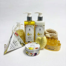 Load image into Gallery viewer, Izithelo Gift Basket
