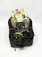 Load image into Gallery viewer, Classic Gift Basket
